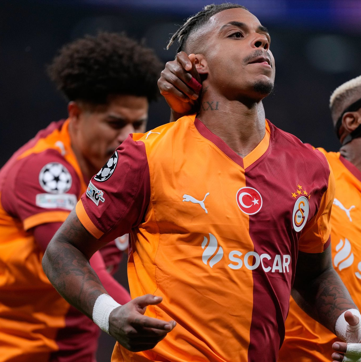 Mario Lemina gelang für Galatasaray der Siegtreffer gegen Liverpool. - Foto: Khalil Hamra/AP/dpa