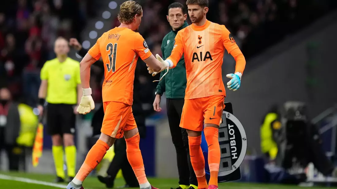 Tottenham wechselte nach dem 0:3 bei Atlético früh den Torwart. - Bild: Jose Breton/AP/dpa