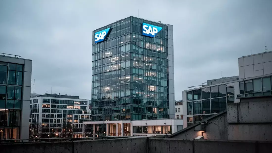 SAP Aktie: Oracle-Effekt und Rückkaufprogramm - Bild: über boerse-global.de