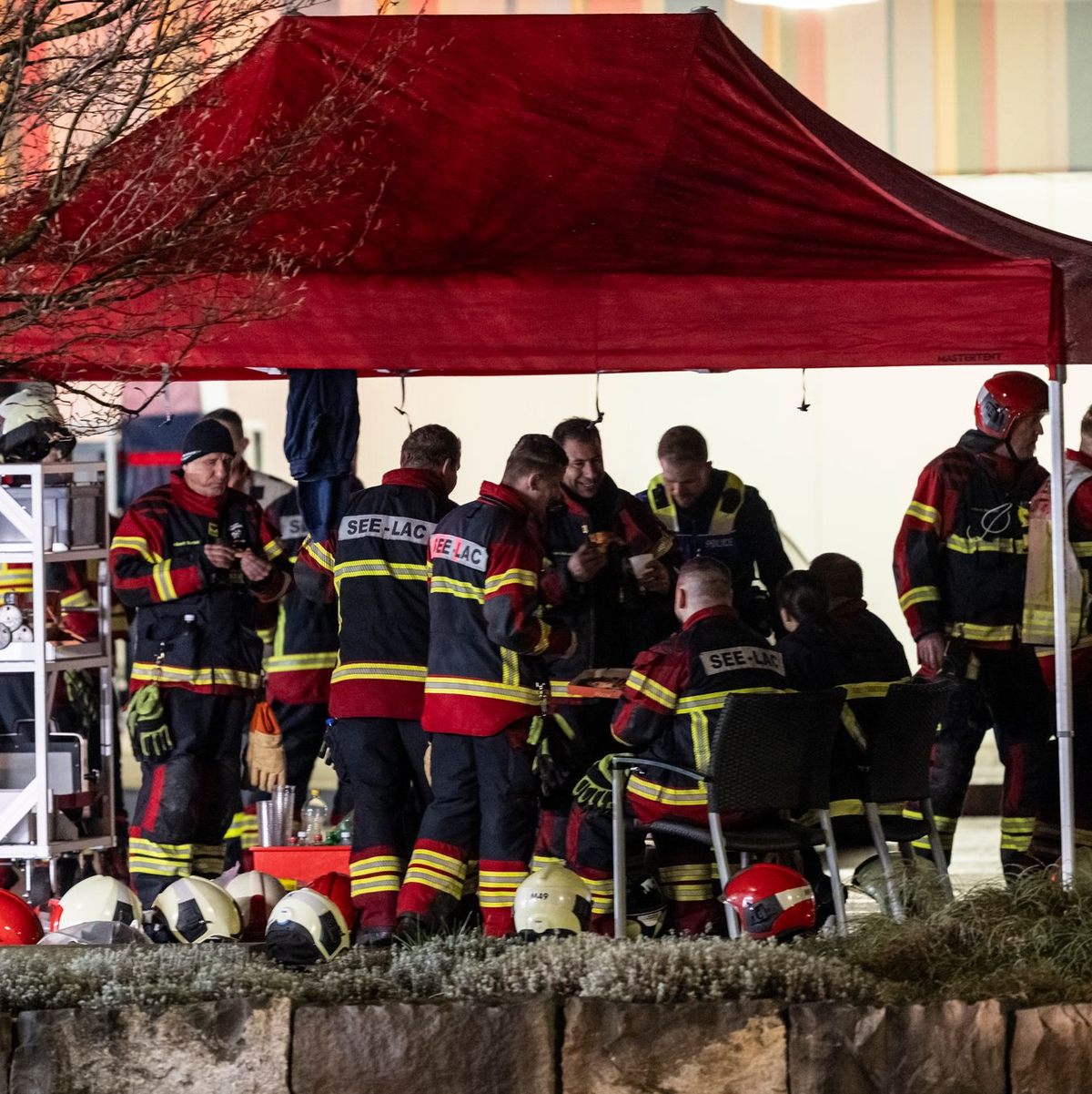 Der Brand wurde womöglich vorsätzlich gelegt, sagt die Polizei - Foto: Alessandro Della Valle/KEYSTONE/dpa