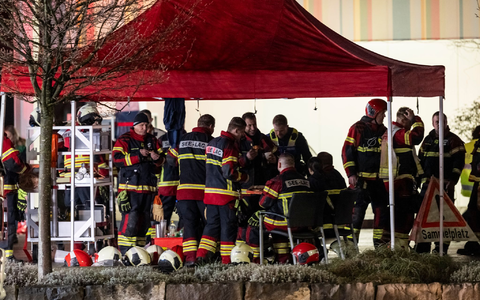 Der Brand wurde womöglich vorsätzlich gelegt, sagt die Polizei - Foto: Alessandro Della Valle/KEYSTONE/dpa