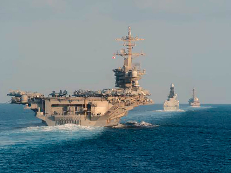 Marineschiffe könnten Tanker durch die Straße von Hormus eskortieren. - Foto: Zachary Pearson/U.S. Navy via AP/dpa