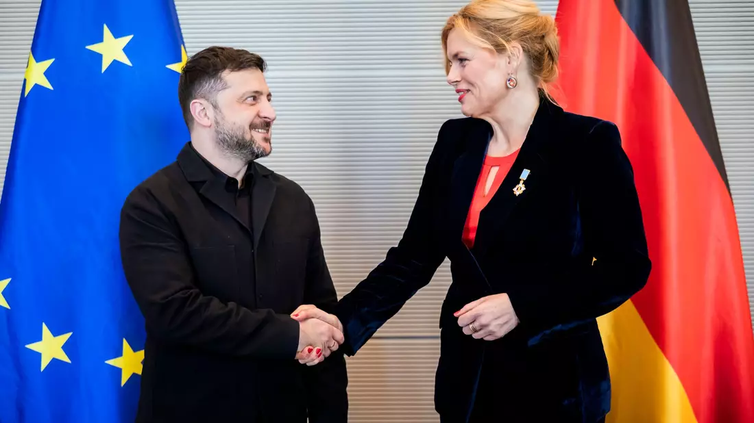 Im Dezember empfing Klöckner den ukrainischen Präsidenten im Bundestag. (Archivbild) - Bild: Christoph Soeder/dpa