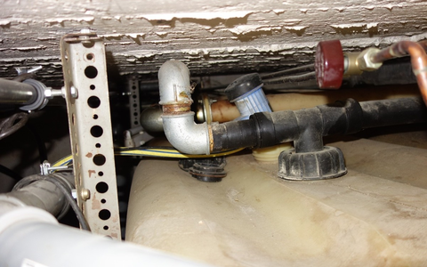 HZA-BS: ZOLL deckt illegale Tankstelle in Bovenden auf - Foto: presseportal.de