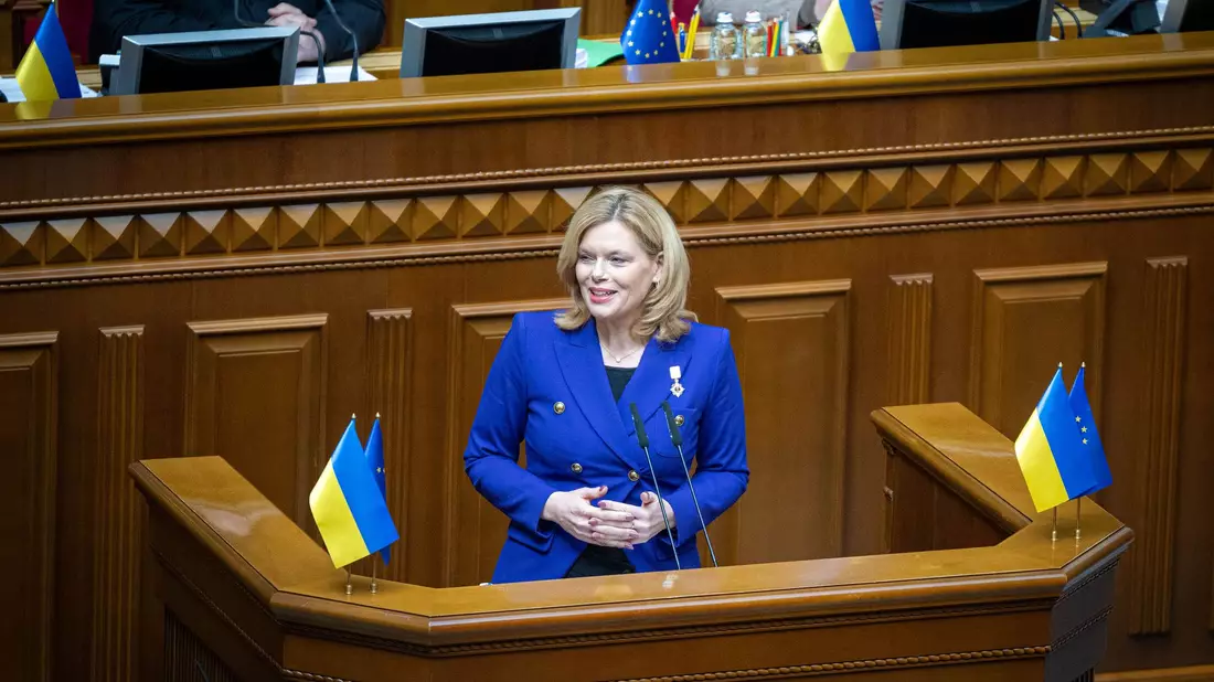 Bundestagspräsidentin Julia Klöckner (CDU) sicherte der Ukraine weitere Unterstützung bei ihrem Abwehrkampf gegen Russland zu. - Bild: Sina Schuldt/dpa