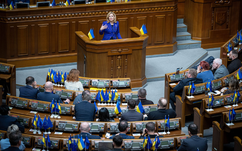 FĂŒr die Rede von BundestagsprĂ€sidentin Julia Klöckner (CDU) gibt es Applaus von den Abgeordneten der Werchowna Rada. - Foto: Sina Schuldt/dpa FĂŒr die Rede von BundestagsprĂ€sidentin Julia Klöckner (CDU) gibt es Applaus von den Abgeordneten der Werchowna Rada. - Foto: Sina Schuldt/dpa