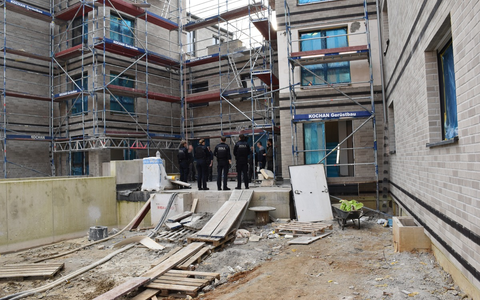 HZA-KR: Baugewerbe unter der Lupe: Hauptzollamt Krefeld geht gegen Verstöße vor - Foto: presseportal.de