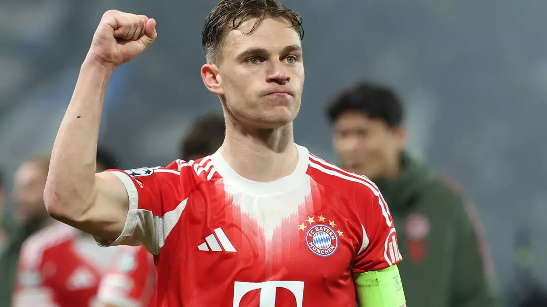 Kimmich feiert den Sieg - und fehlt im Rückspiel gesperrt. - Bild: Jan Woitas/dpa