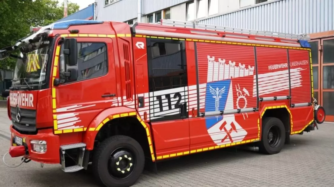 FW-OB: Schlussmeldung: Brand in Entsorgungsbetrieb in Oberhausen-Lirich - Bild: presseportal.de