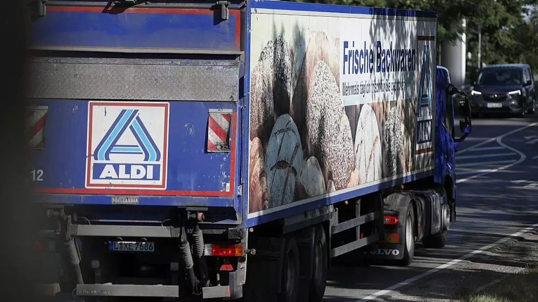 ALDI-Lkw auf der Straße (Archiv) - Bild: via dts Nachrichtenagentur
