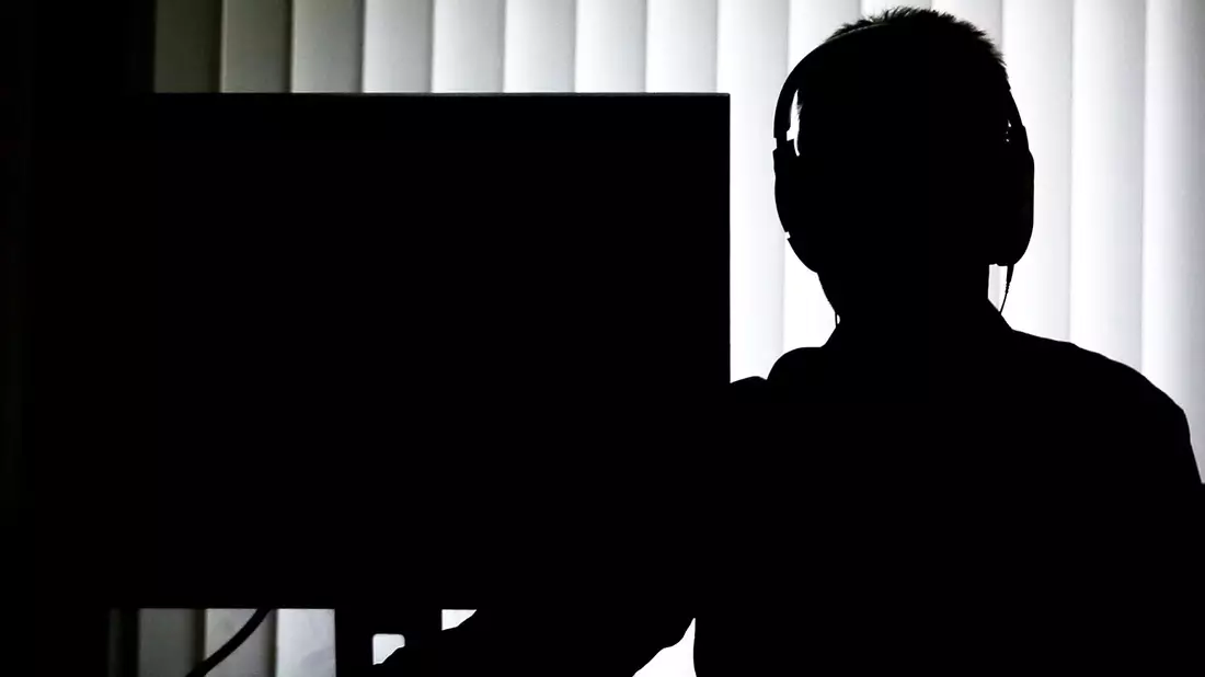 Die Sicherheitsbehörden sollen für bestimmte Zwecke Daten mit Hilfe von Künstlicher Intelligenz auswerten dürfen. (Symbolbild) - Bild: Christian Charisius/dpa