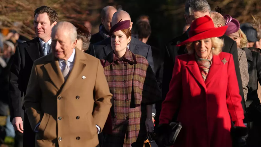 Weihnachten feierten die beiden im vergangenen Jahr noch traditionell an der Seite der Königsfamilie in Sandringham. (Archivbild) - Bild: Jon Super/AP/dpa