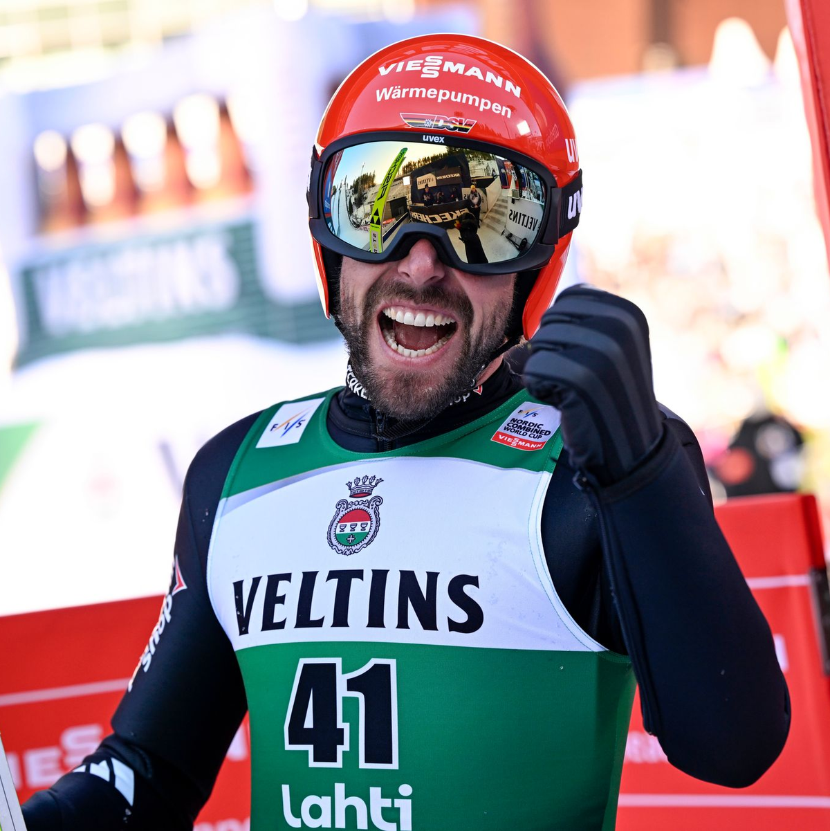 Jubelnd sah man Johannes Rydzek in seiner Karriere oft. (Archivbild) - Foto: Emmi Korhonen/Lehtikuva/dpa