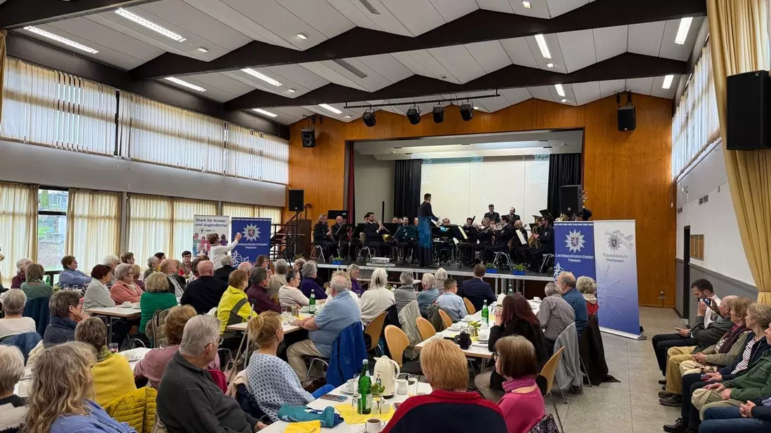 POL-WI: Mit Taktgefühl und Tatkraft: Polizei sensibilisiert Seniorinnen und Senioren - Bild: presseportal.de