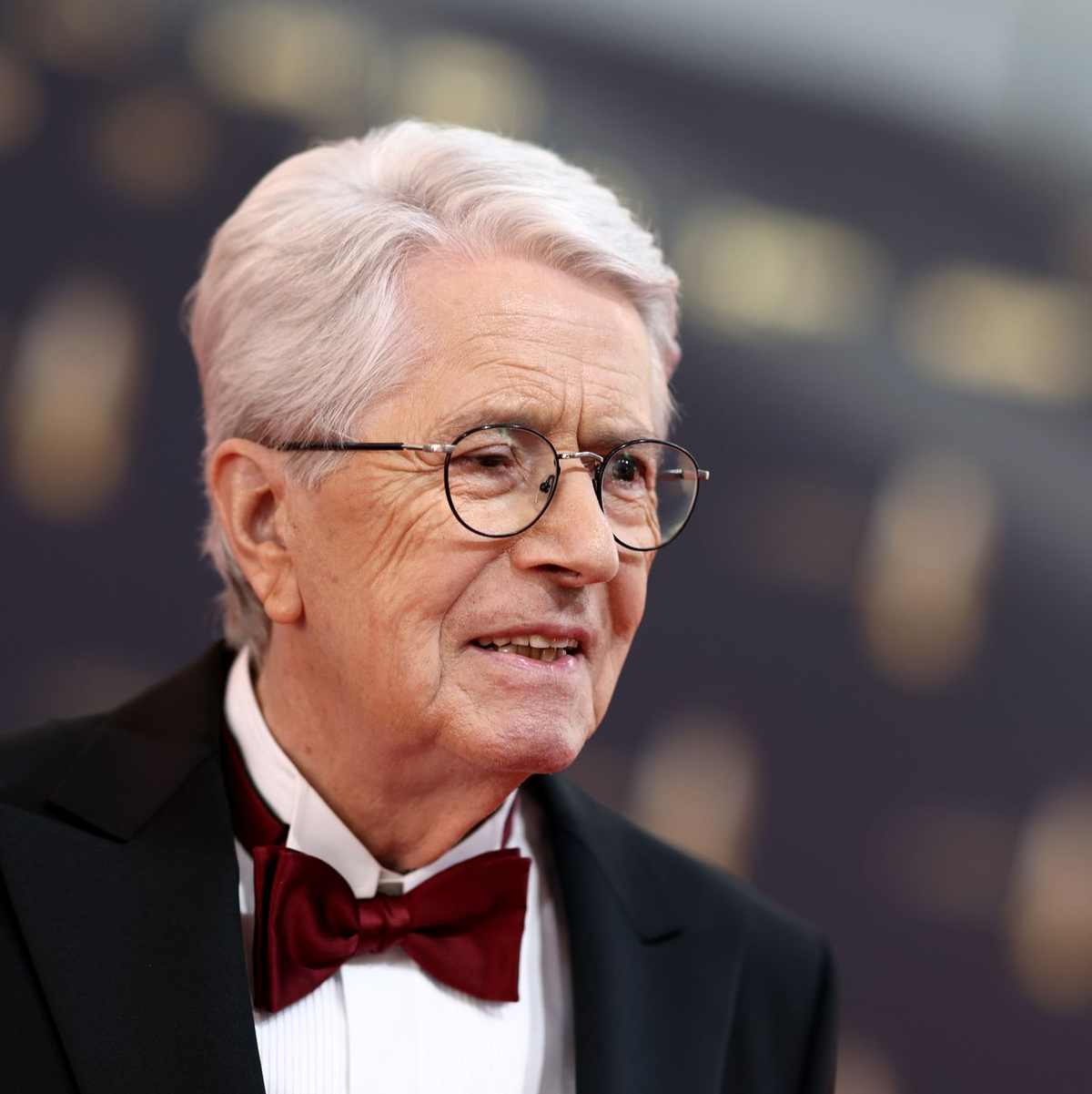 Der TV-Moderator Frank Elstner bekommt einen Grimme-Sonderpreis. (Archivbild) - Foto: Rolf Vennenbernd/dpa