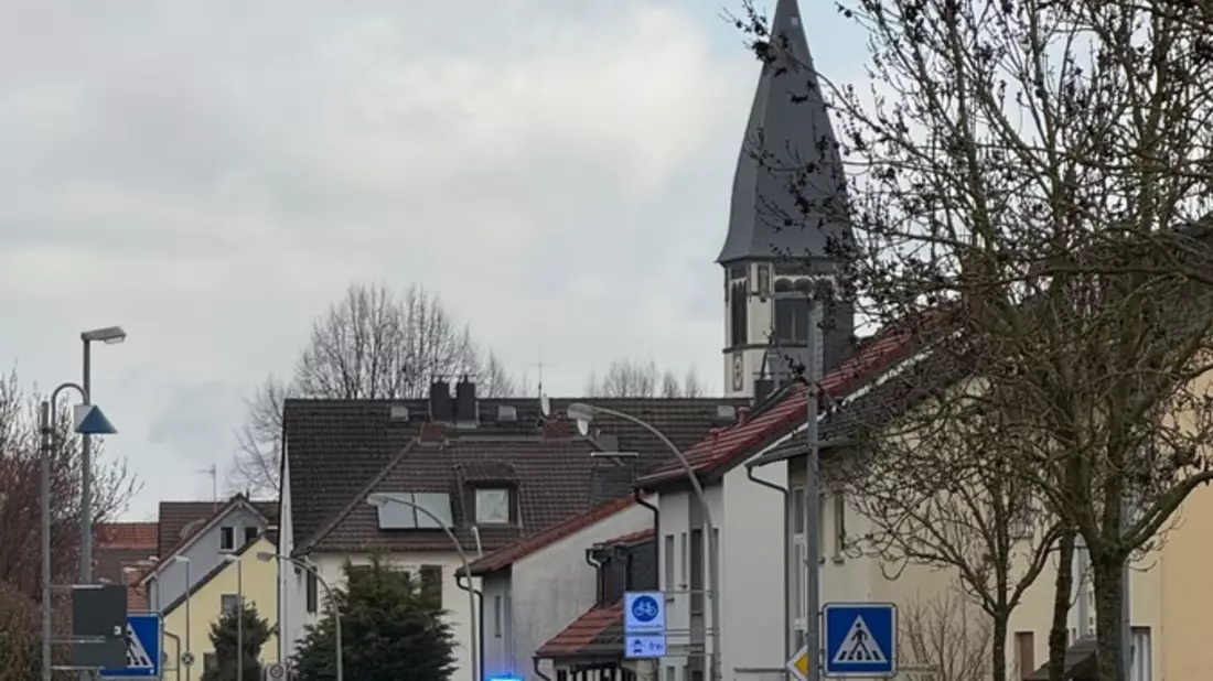 Feuerwehr MTK: Landesweiter Warntag: Wichtige Erkenntnisse für die Bevölkerungswarnung in Hattersheim - Bild: presseportal.de