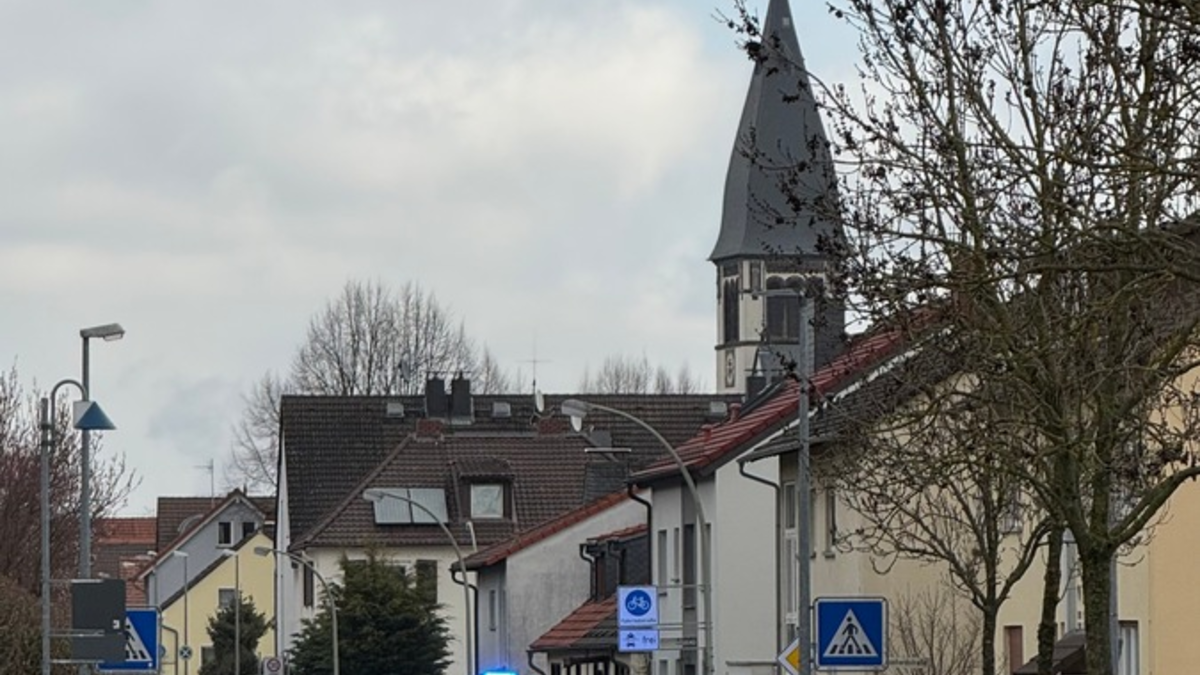 Feuerwehr MTK: Landesweiter Warntag: Wichtige Erkenntnisse für die Bevölkerungswarnung in Hattersheim - Foto: presseportal.de