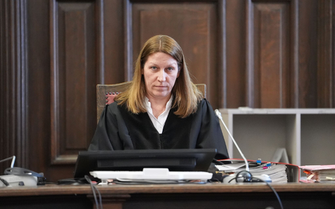 Richterin Isabel Hildebrandt ist die Vorsitzende der Großen Strafkammer, vor der der Block-Prozess verhandelt wird. - Foto: Marcus Brandt/Pool dpa/dpa