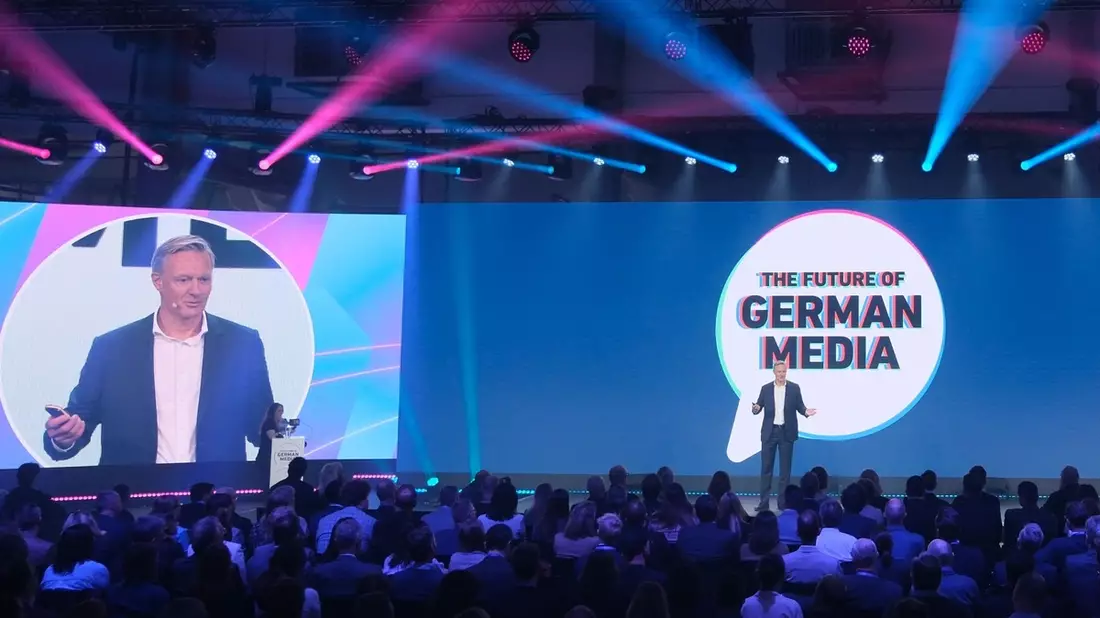 Die nächsten drei bis fünf Jahre entscheiden über die nächsten drei bis fünf Jahrzehnte im Journalismus. - Thomas Düffert eröffnet Summit The Future of German Media - Bild: presseportal.de