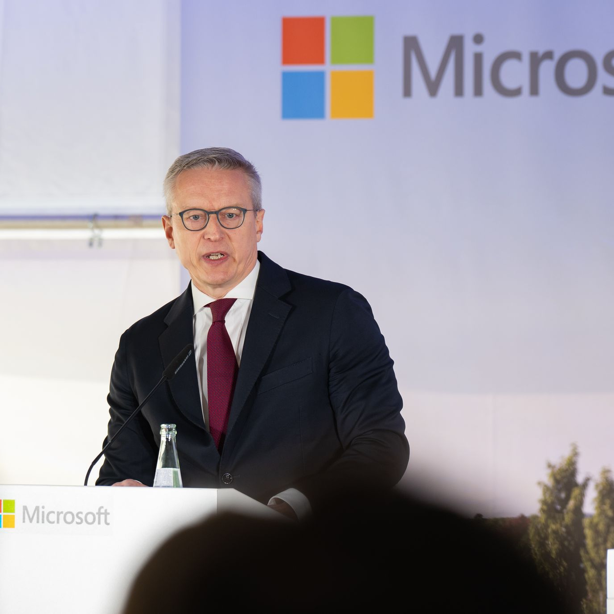 Bundesdigitalminister Karsten Wildberger war beim Spatenstich als Gast dabei. - Foto: Benjamin Westhoff/dpa