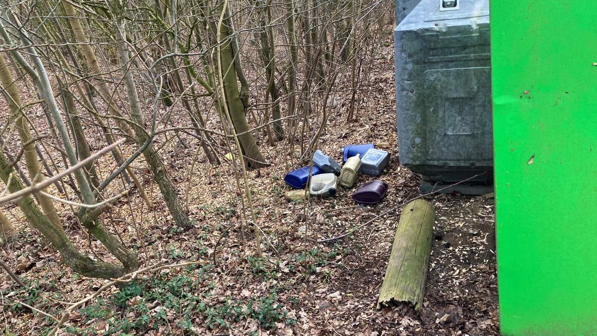 POL-STD: Erneut Altöl, diesmal in Sauensiek entsorgt - Polizei sucht Zeugen und Verursacher - Foto: presseportal.de
