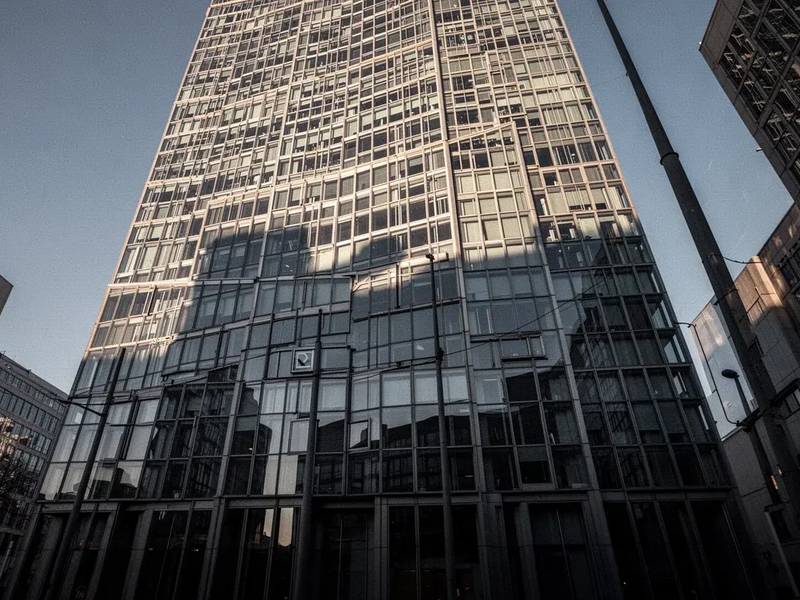 Deutsche Bank Aktie: Rekordjahr mit Schatten - Foto: über boerse-global.de