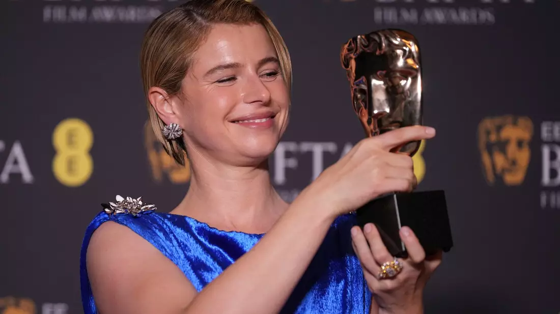Jessie Buckley wird als Oscar-Favoritin gehandelt. (Archivbild) - Bild: Alastair Grant/Invision/AP/dpa