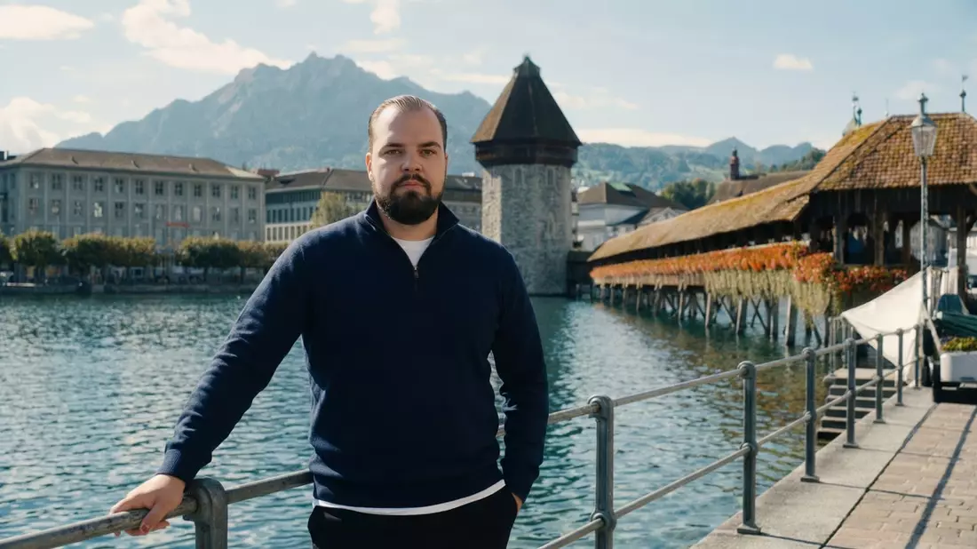 KI Telefonie aus Luzern: Wie Florian Sopa mit SOVOICE Warteschleifen und Besetztzeichen in Unternehmen beendet - Bild: presseportal.de