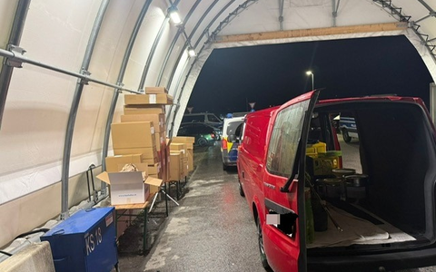 HZA-UL: Einfuhr von Neuwaren aus der Schweiz nicht angemeldet/Auch Transporter nachverzollt - Foto: presseportal.de