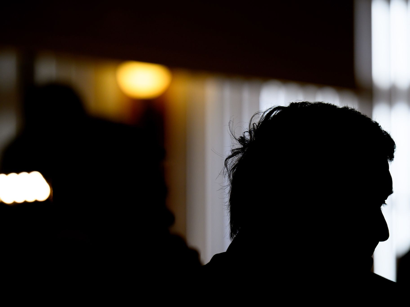 Der Busfahrer hat vor Gericht einen Fehler eingeräumt.  - Foto: Hendrik Schmidt/dpa