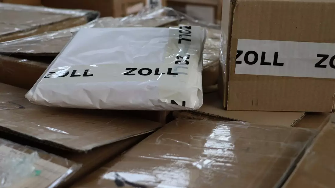 HZA-KI: Weltverbrauchertag: Zoll schützt Verbraucher vor gefährlichen Produkten - Bild: presseportal.de