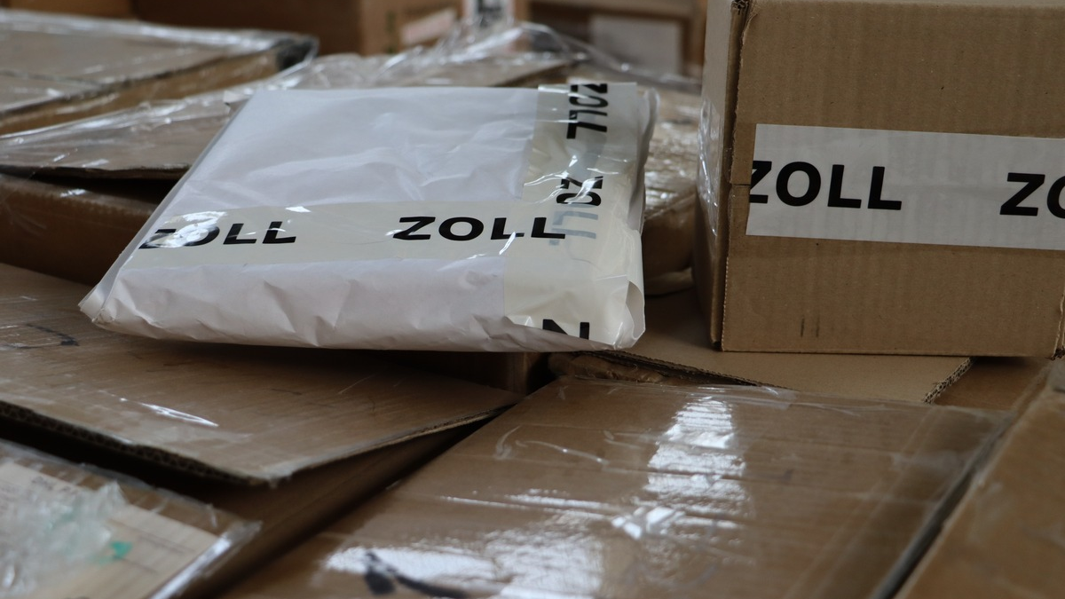 HZA-KI: Weltverbrauchertag: Zoll schützt Verbraucher vor gefährlichen Produkten - Foto: presseportal.de