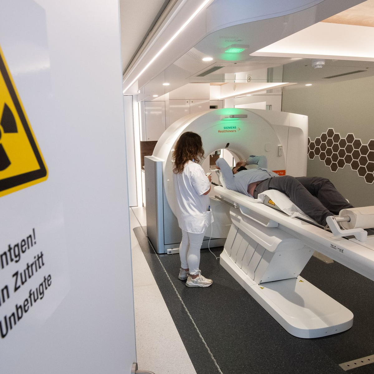 Experten zufolge gibt es schätzungsweise 2 Millionen Menschen in Deutschland, auf die die Kriterien zutreffen. (Symbolbild). - Foto: Julian Stratenschulte/dpa