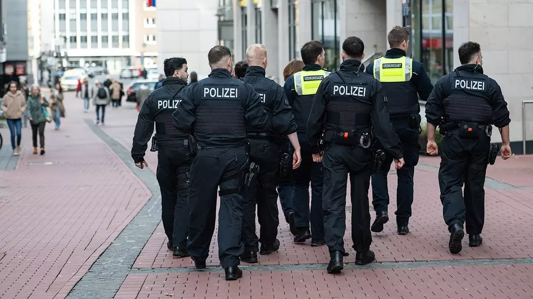 POL-RE: Recklinghausen: Gemeinsam für ein Plus an Sicherheit - Polizei Recklinghausen im Einsatz mit der Bundespolizei und dem KOD der Stadt - Bild: presseportal.de