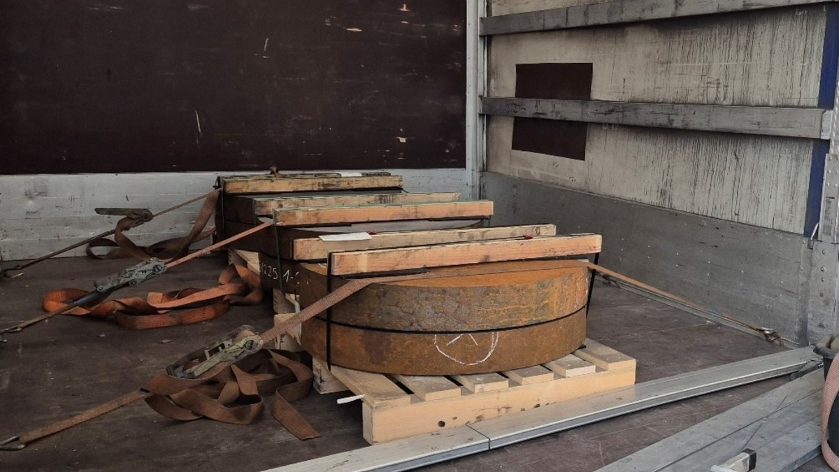 POL-RZ: Über drei Tonnen zu schwer / Polizei stoppt überladenen Kleinlaster - Foto: presseportal.de