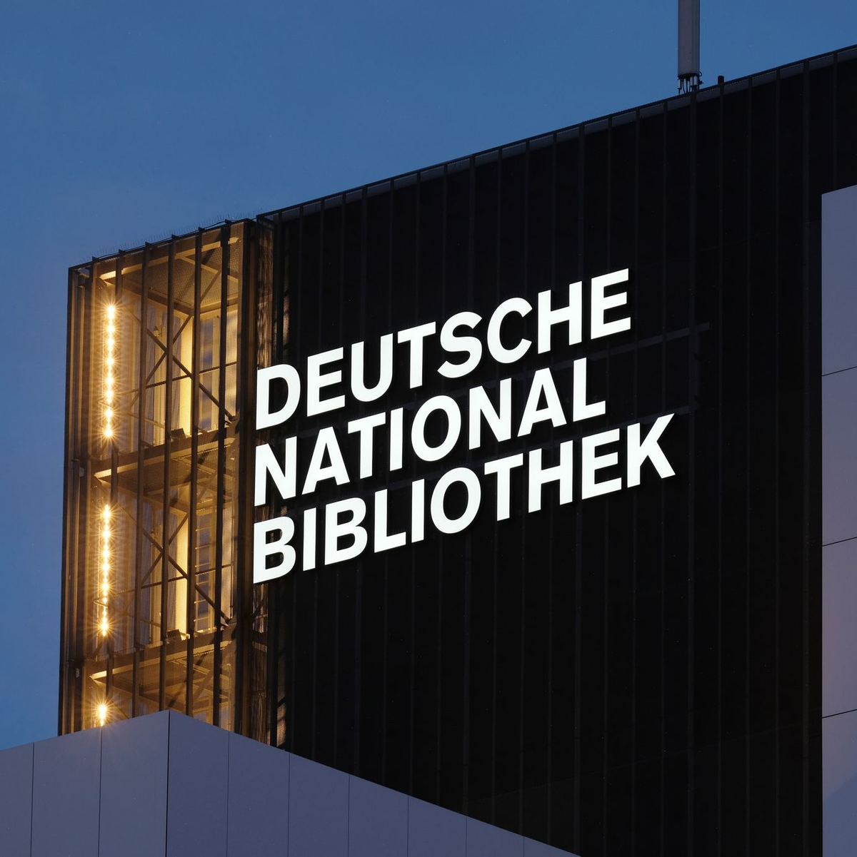 Die Deutsche Nationalbibliothek in Leipzig sollte einen fünften Erweiterungsbau bekommen (Archivbild). - Foto: Sebastian Willnow/dpa