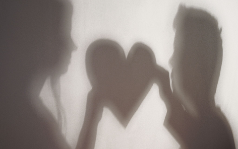 Auch wenn die Aktion des Teenagers zum Schmunzeln anregt: Der ungewöhnliche Liebesbeweis war kriminell. (Symbolbild) - Foto: picture alliance / dpa