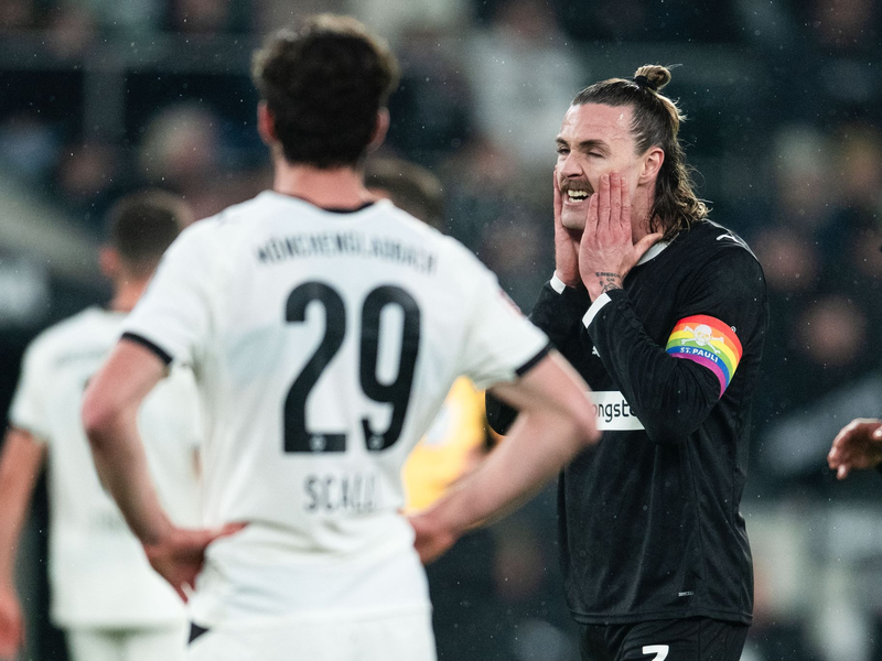 St. Pauli hat im direkten Abstiegsduell in Mönchengladbach das Nachsehen - Foto: Marius Becker/dpa