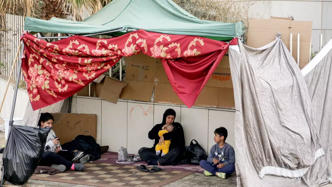 Im Libanon wurden Hunderttausende Menschen durch den Krieg vertrieben. (Archivbild) - Bild: Marwan Naamani/dpa