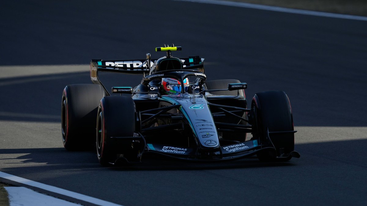 Kimi Antonelli schreibt in Shanghai Geschichte. - Foto: Vincent Thian/AP/dpa