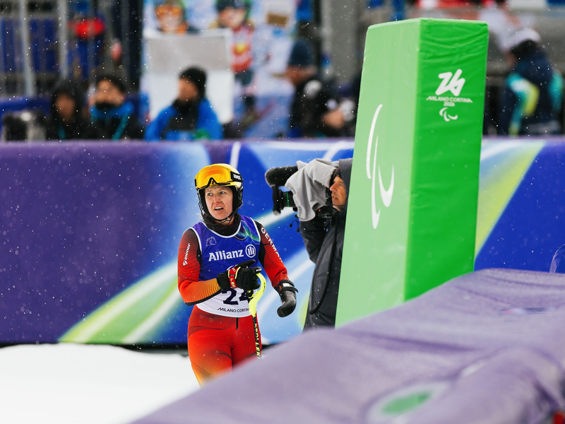 Paralympics-Abschluss als Fahnenträgerin: Andrea Rothfuss. - Foto: Philipp von Ditfurth/dpa