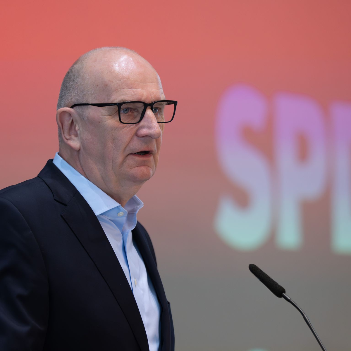 Brandenburgs Ministerpräsident Dietmar Woidke warb auf dem SPD-Parteitag um Zustimmung für den Koalitionsvertrag mit der CDU .  - Foto: Soeren Stache/dpa
