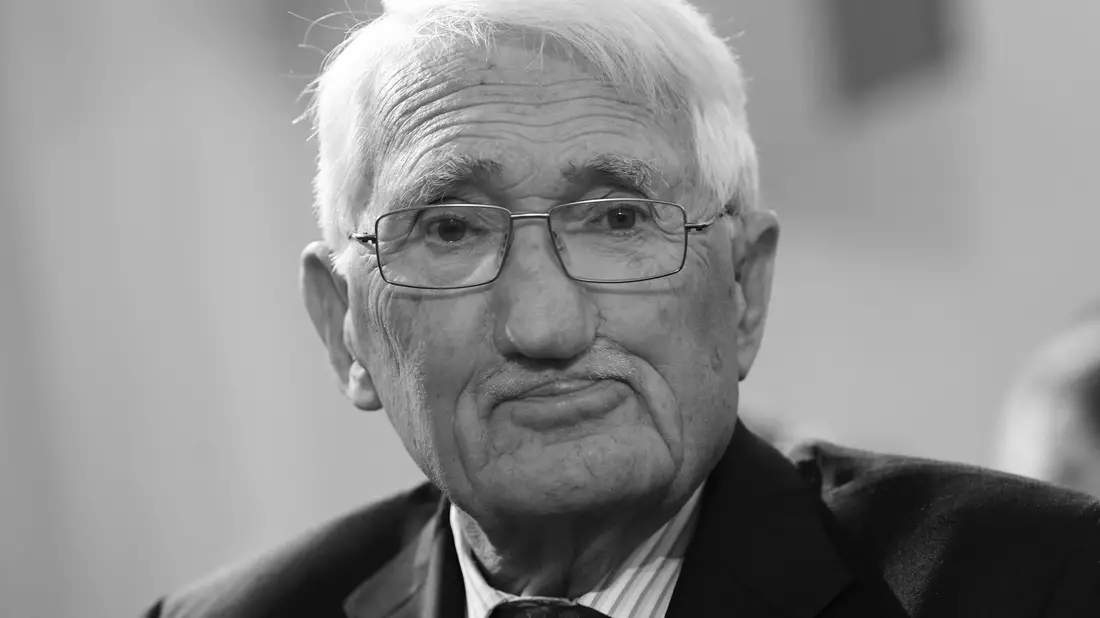 Jürgen Habermas ist mit 96 Jahren gestorben. (Archivfoto) - Bild: Arne Dedert/dpa