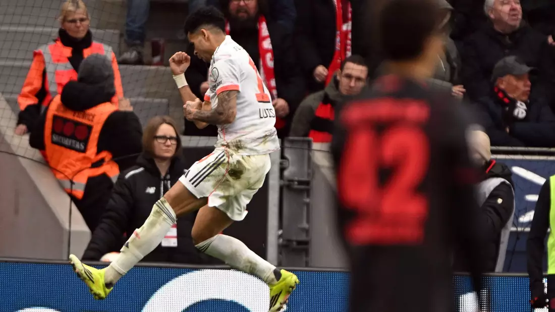 Traf zum Ausgleich: Luis Diaz. - Bild: Federico Gambarini/dpa
