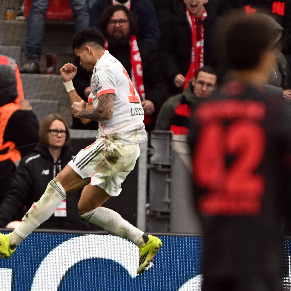 Traf zum Ausgleich: Luis Diaz. - Foto: Federico Gambarini/dpa