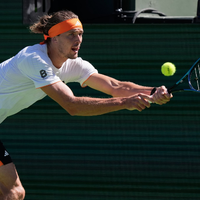Streckte sich vergeblich: Alexander Zverev. - Foto: Mark J. Terrill/AP/dpa