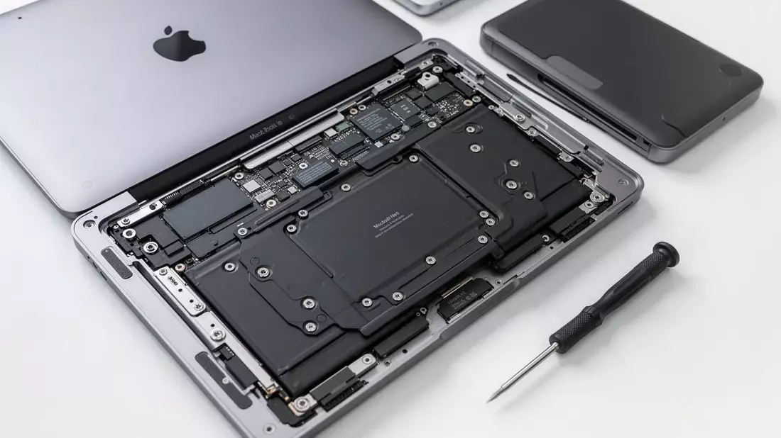 MacBook Neo: Apples Kehrtwende zur Reparaturfreundlichkeit - Bild: über boerse-global.de