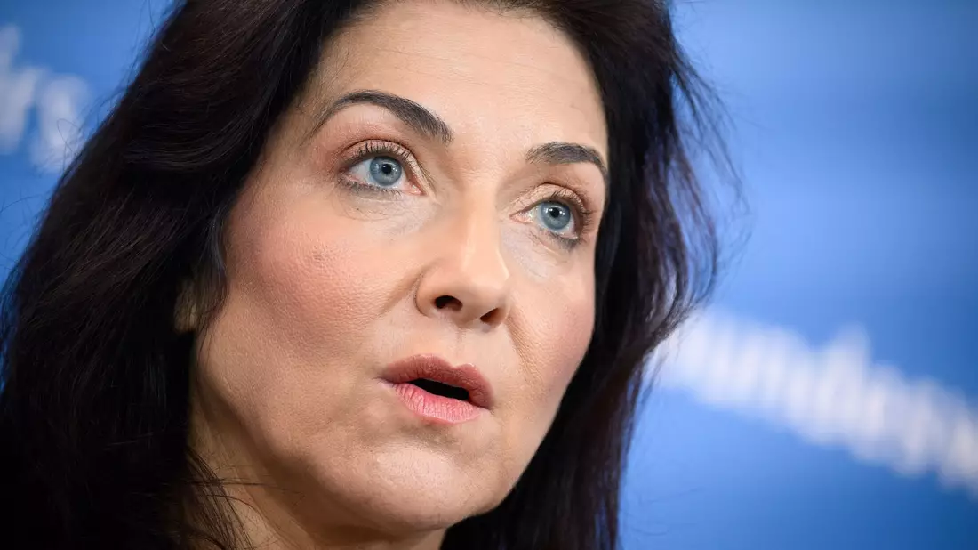 Ministerin Reiche plant Einschnitte. - Bild: Bernd von Jutrczenka/dpa