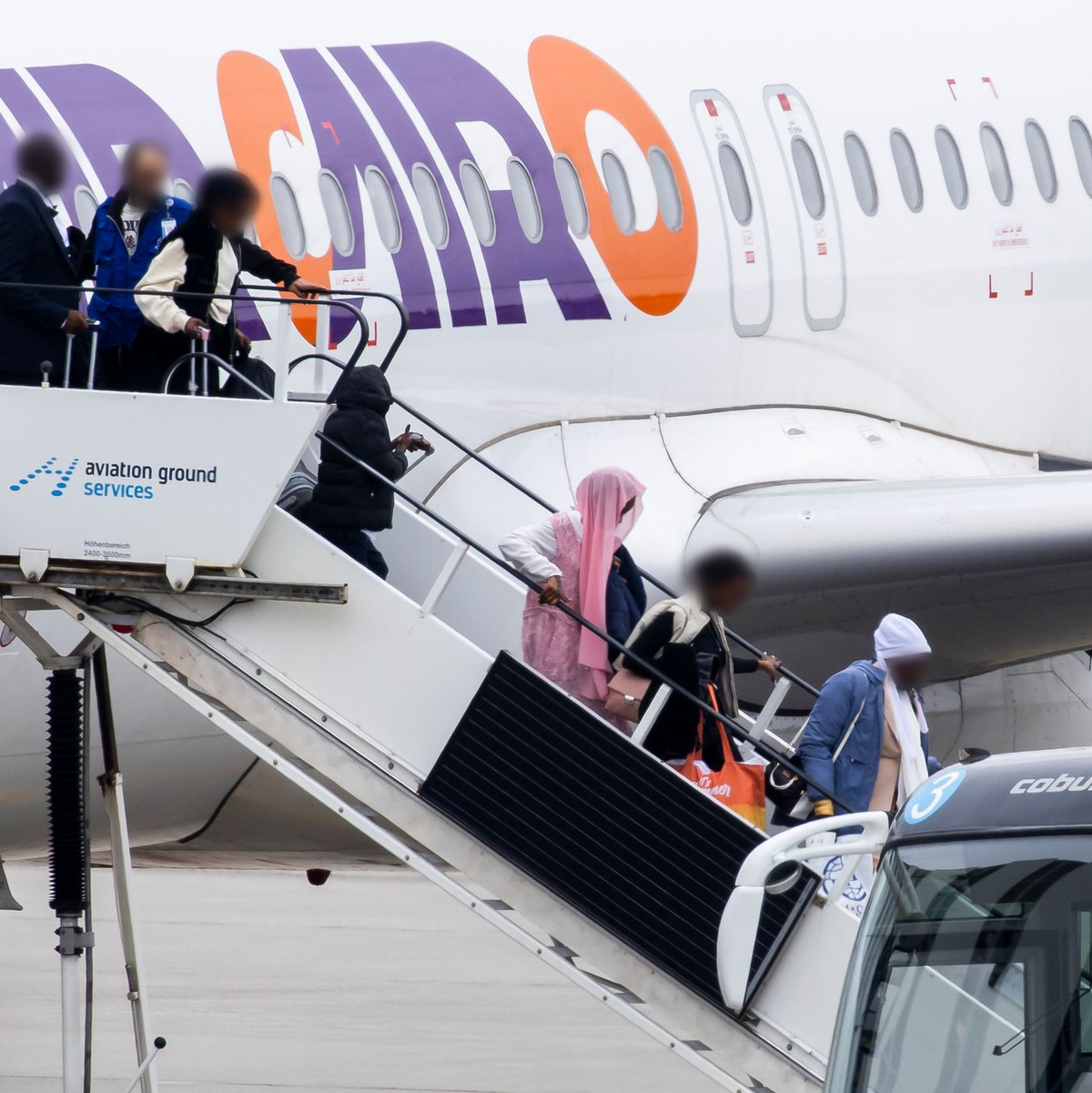 Beim Resettlement-Verfahren schlägt das UN-Flüchtlingshilfswerk (UNHCR) den Aufnahmestaaten besonders schutzbedürftige Menschen vor. (Archivfoto) - Foto: Michael Matthey/dpa