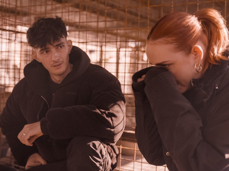 Rumänien schließt Tiertötungsstationen in Folge von Dreharbeiten zur ProSieben- und Joyn-Doku Die Hunde-Mafia mit Creator Nathan Goldblat - Foto: Joyn, presseportal.de